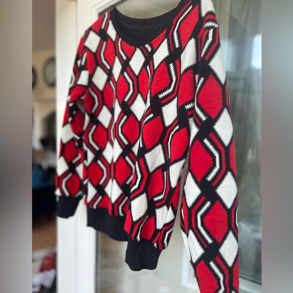 Retro sweater